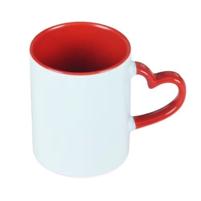 Cana interior si toarta inima color rosu